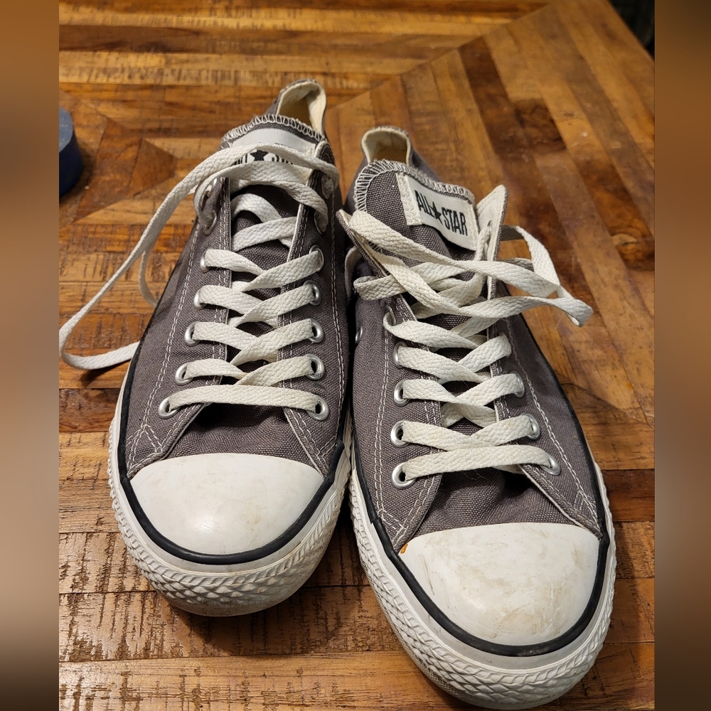 Grey converse shoes size 9 mens